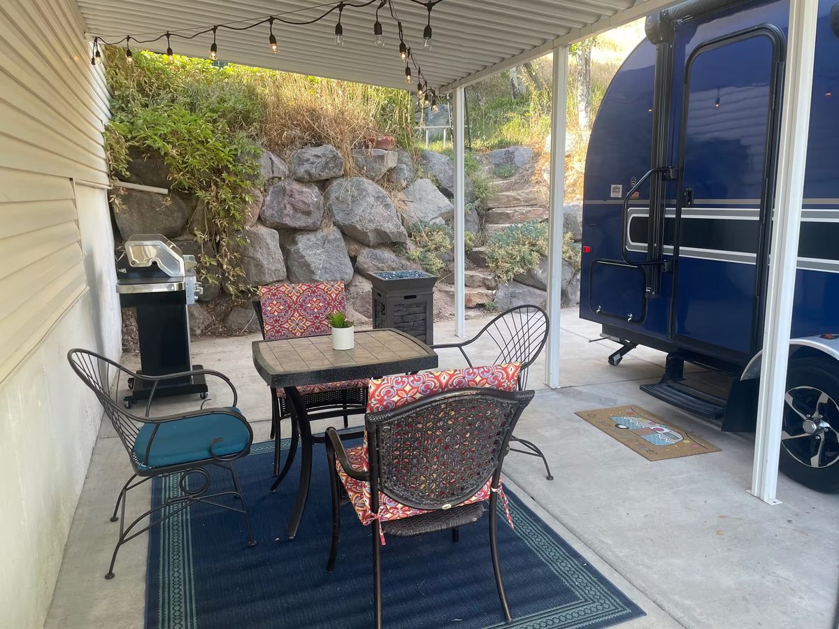 The Winnie Trailer — Outside photo 1