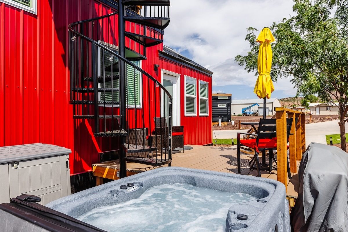 Zion Rooftop Tiny House — Amenities photo 3