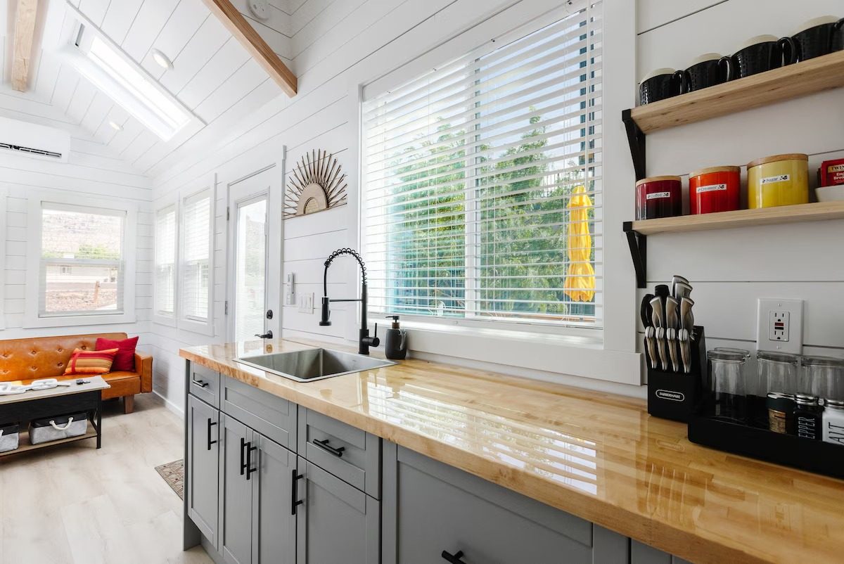 Zion Rooftop Tiny House — Kitchen photo 2